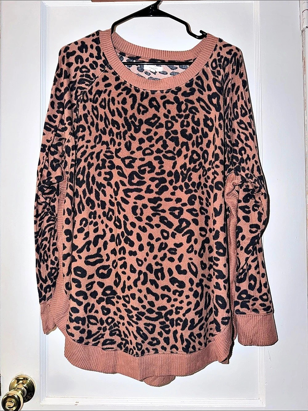 Maurices Leopard Print Sweater Size 2X Like New